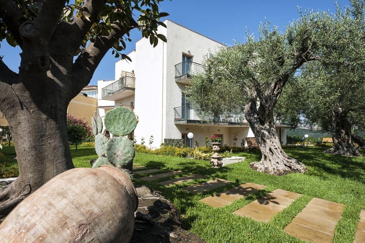 Villa Collina 지아르디니낙소스 외부 사진