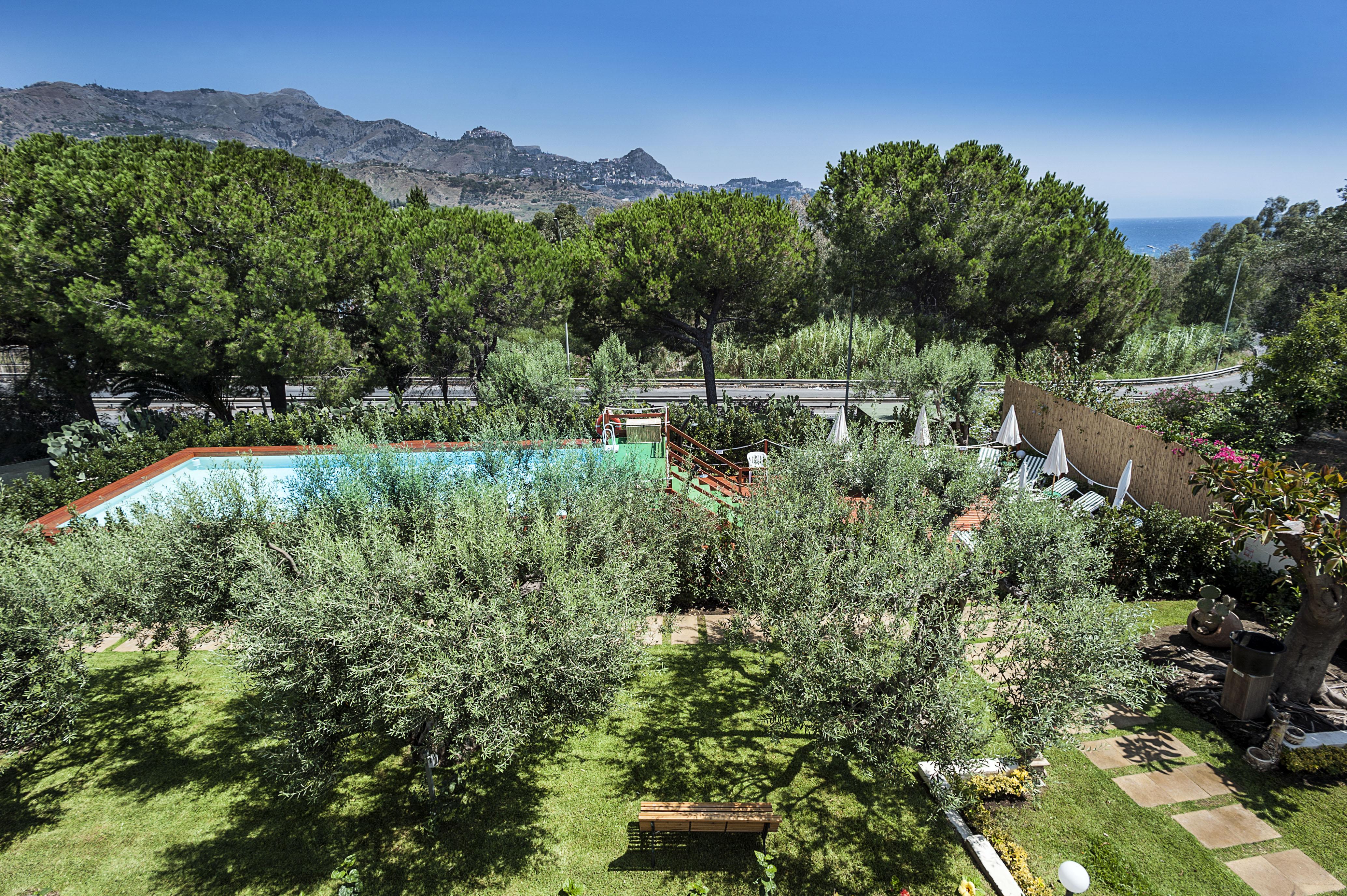 Villa Collina 지아르디니낙소스 외부 사진